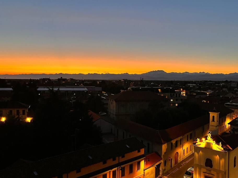 Le Ballerine Di Silvana - Panoramico E Luminoso Busto Arsizio Luaran gambar