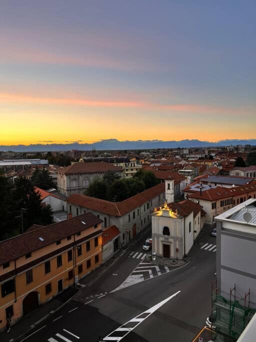 Le Ballerine Di Silvana - Panoramico E Luminoso Busto Arsizio Luaran gambar